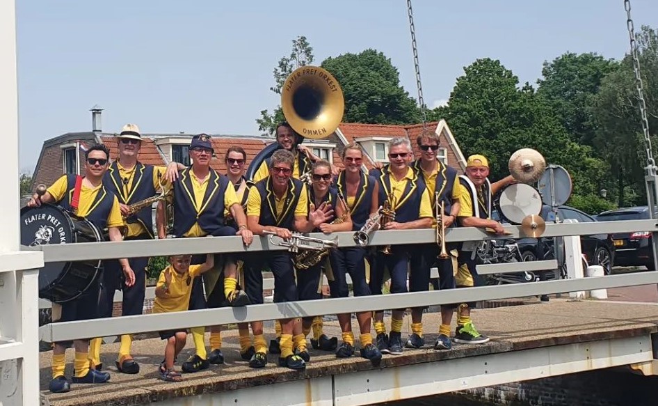 Flater Pret Orkest, Ommen